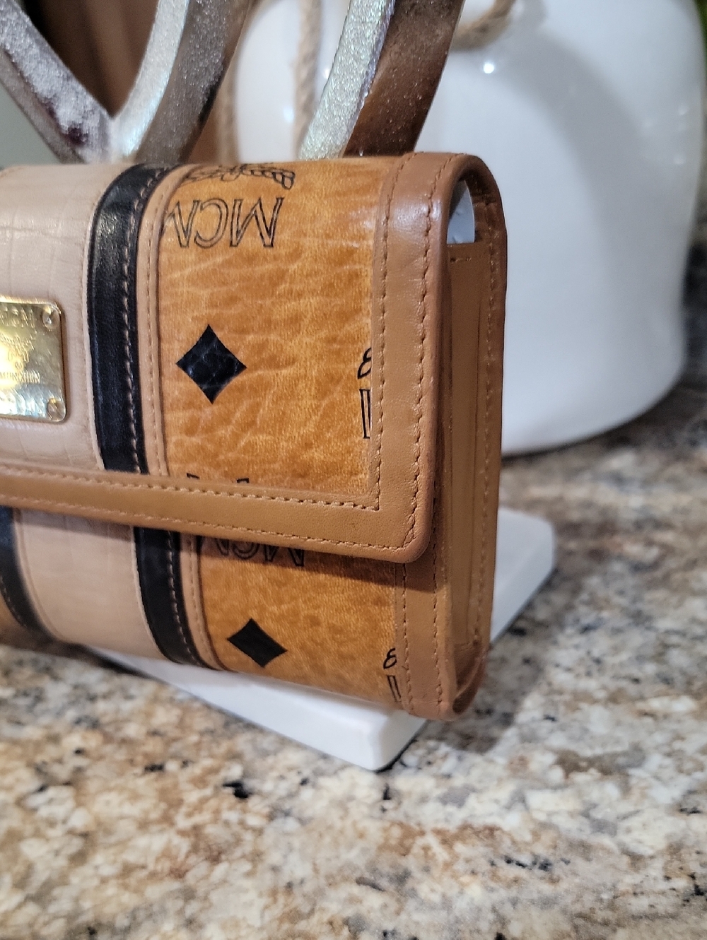 MCM Cognac Cream  Black Visetos Tri-fold Wallet - Picture 3 of 11